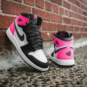 Air Jordan 1 High OG GG Valentines Day Black/Hyper Pink-White